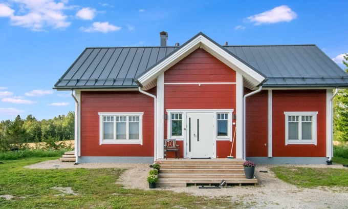 Pieksamaki House | Maalaistalo Sipilä by Interhome