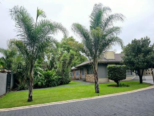 Rustenburg House | Mabheleni Lodge