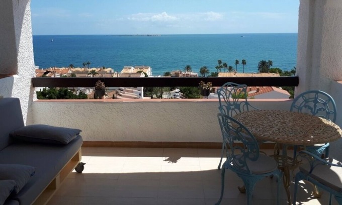 Santa Pola Apartment | Maclo: Fantástica Terraza al mar Frente a la Isla de Tabarca. Wifi. Smart TV
