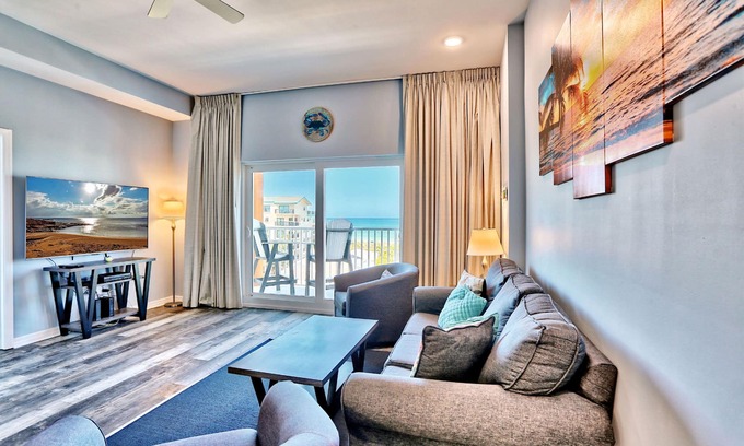 Madeira Beach Condo | Madeira Bay 1502- Bayside with Stunning Gulf Views!
