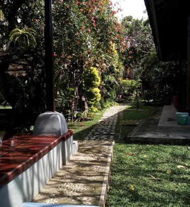 Pengosekan House | Madra Homestay