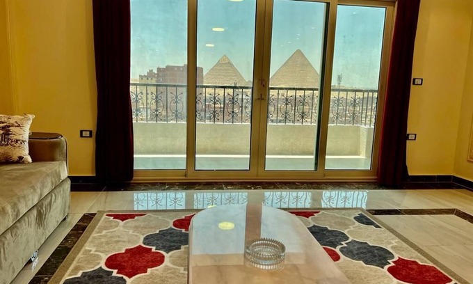 Al Haram Apartment | Magic Pyramids view