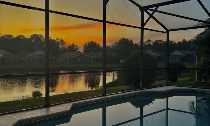 Eagle Pointe South House | Magic Sunset