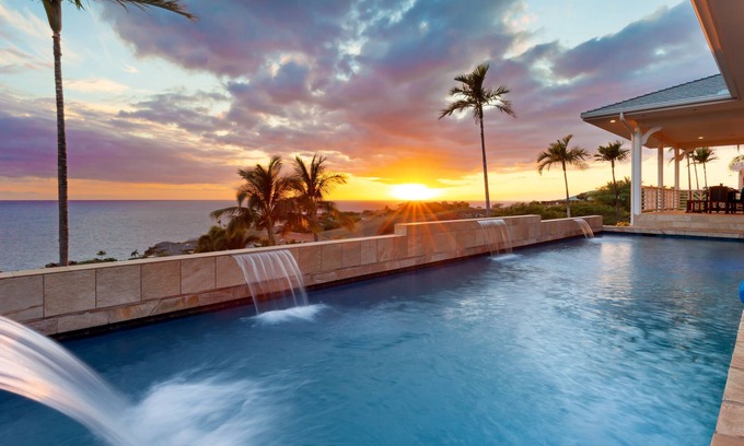 Kamuela House | MAGICAL 5-star OCEAN, Kohala Coastline, 4 Volcano Mtn Views, Private Pool & Spa