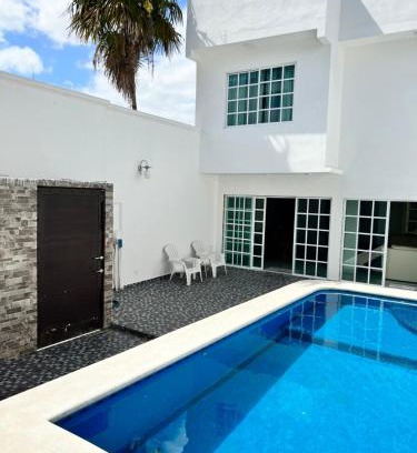 S.M. 57 House | Magnífica casa con alberca privada a 10 min del mar