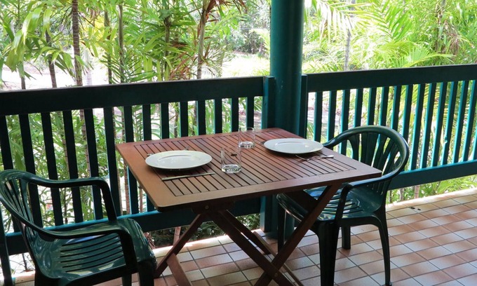 Arcadia Apartment | Magnetic Reef 7 - Relaxing tropical getaway with lush gardens and complex pool, minutes to Alma Bay