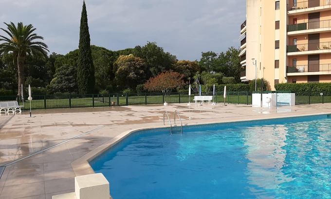 La Napoule House | Magnificent apartment with large balcony in luxury condominium