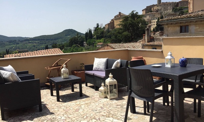Montepulciano Apartment | Magnificent and Bright 2 BR Apt. with Terrace