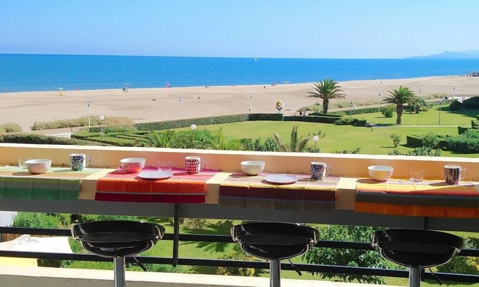 La Cote Radieuse Apartment | Magnificent air-con. apart 6 People, Facing the Sea, Parking, Wifi, Internet
