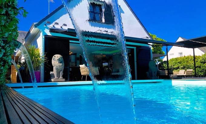 Quiberon Villa | Magnificent "Hi-tech" Villa: Swimming pool, Spa, MediaCenter, Electric bikes.
