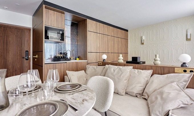 Paris City Center Apartment | Magnificent new studio Louvre - Palais Royaln