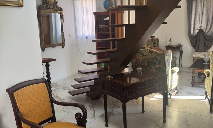 Galgon House | Magnificent period mill on the water