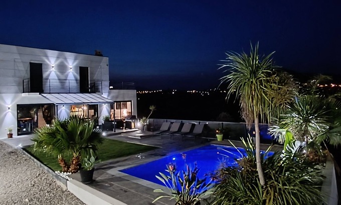 Saint Pierre de Feric Villa | Magnificent villa in Nice