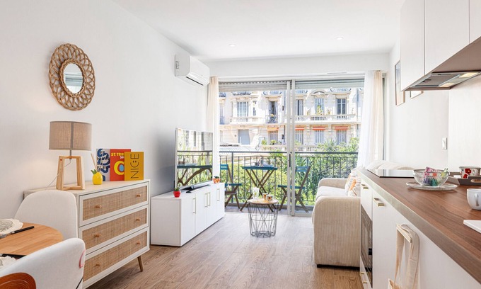 Gambetta Apartment | Magnificient studio - AC - Les Clémentines