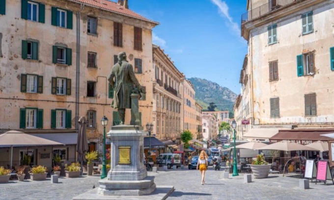 Corte Apartment | Magnifique Grand 30m2 refait à neuf en 2025 lumineux 4 couchages hyper centre Corte 13 cours paoli wifi tv lave linge