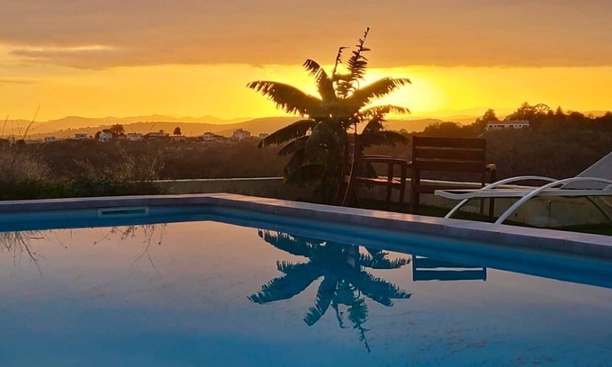 Montaleigne Villa | Magnifique Villa Estivale Avec Piscine