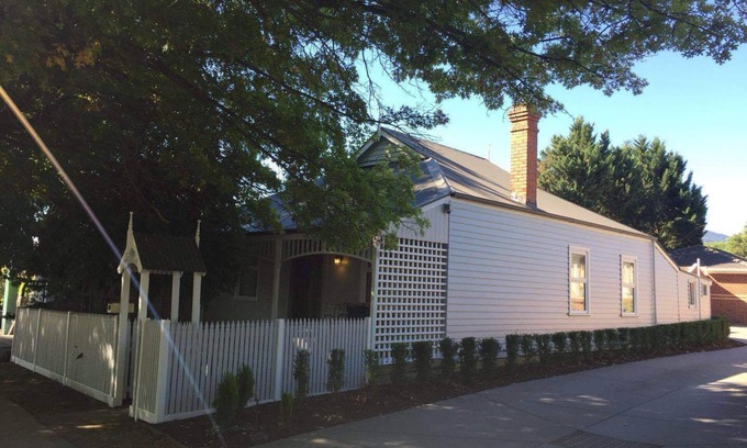 Healesville House | Magnolia Cottage