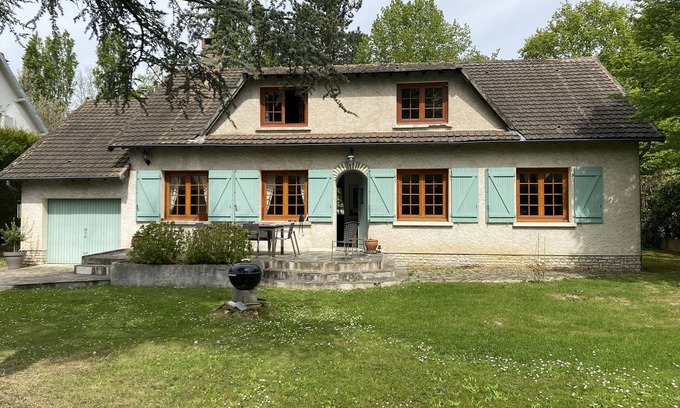 Vieille-Eglise-en-Yvelines House | Maison de famille dans la vallée de Chevreuse
