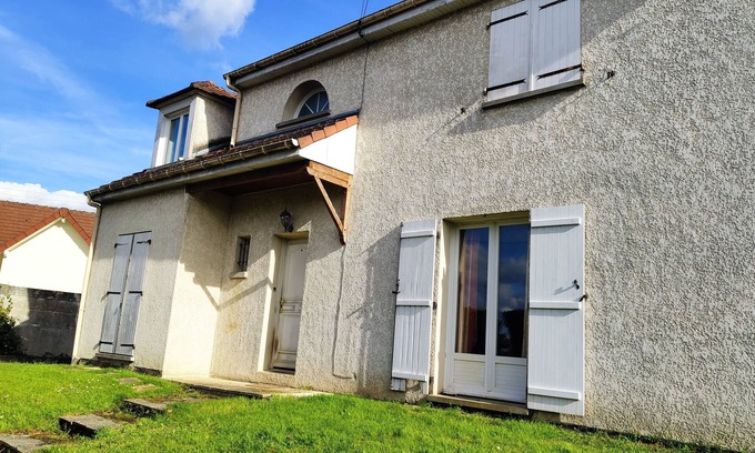 Compiègne House | Maison à Louer Jeux Olympiques Brunoy RER D Centre Paris