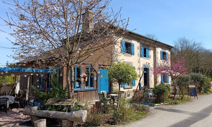 Hede House | Maison Éclusière Napoléonienne, Havre de Paix au Bord du Canal D'ille et Rance