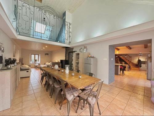 Bourdons-sur-Rognon House | Maison atypique de caractère