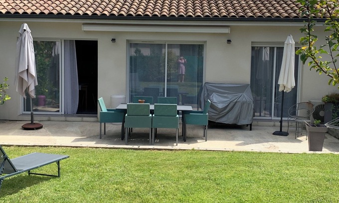 Saint-Andre-de-Cubzac House | Maison au Calme et Agréable Entre Bordeaux et Saint Emilion