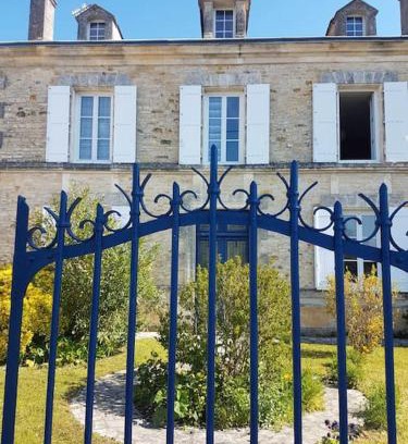 Aunac-sur-Charente House | Maison Aunac