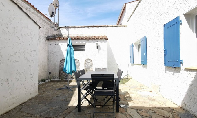 Les Mathes House | Maison Avec 6 Couchages, Résidence Les Trémières Centre de La Palmyre