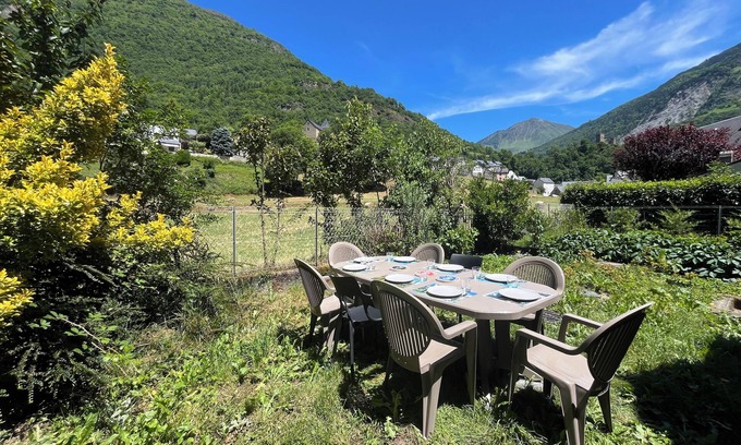 Esquieze-Sere House | Maison Avec Jardin et vue Montagne Luz Tourmalet Gavarnie Idéale Familles