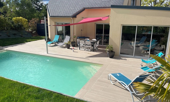 Montfort-sur-Meu House | Maison Avec Piscine aux Portes de la Forêt de Broceliande