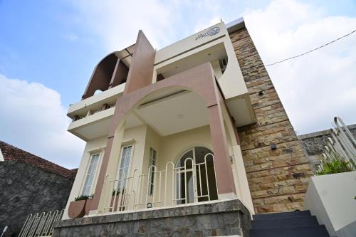 Sidomulyo House | Maison Belle