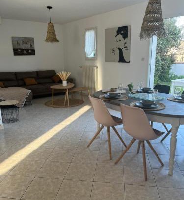 Perigny House | Maison BELMIRA