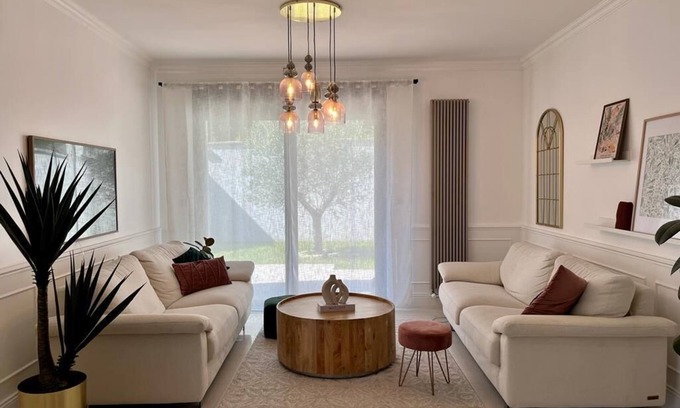 Creteil House | Maison Calme - Bords de Marne - À 8km de Paris