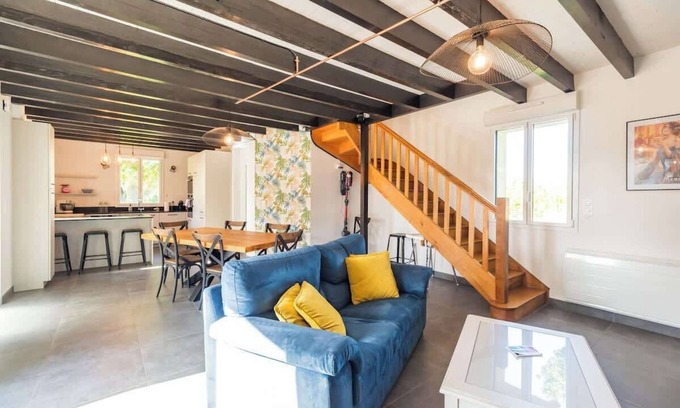 Plelo House | Maison chaleureuse, parfaite pour les familles