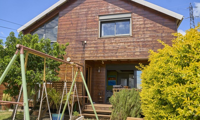 Sainte-Clotilde House | Maison Chaleureuse Pour Familles et Groupes, un Oasis de Calme