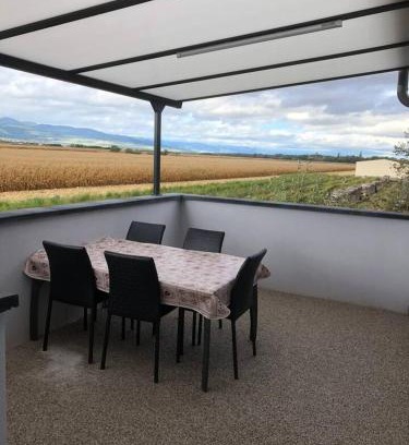 Munwiller House | Maison charmante à Munwiller avec terrasse et parking gratuit.