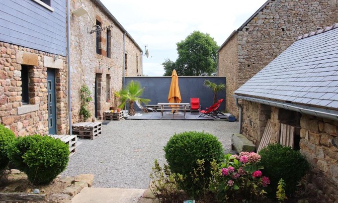 Sains House | Maison charmante près de Sains avec spa et jardin clos