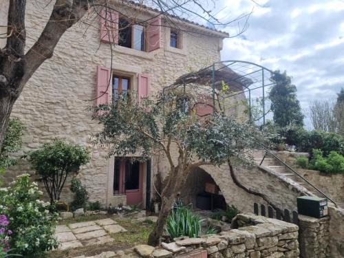 Dauphin House | Maison coeur de village