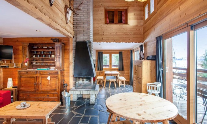 La Rosiere House | Maison confortable à Montvalezan avec cheminée