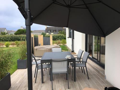 Plouescat Villa | Maison cosy à 300m de la plage avec spa