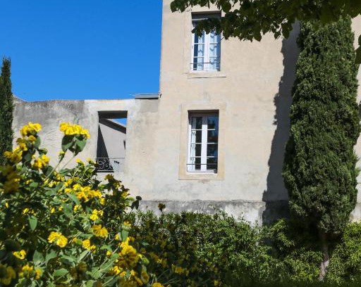 Avignon City Centre Apartment | Maison Cote Square- Maison- Appartements- Suites