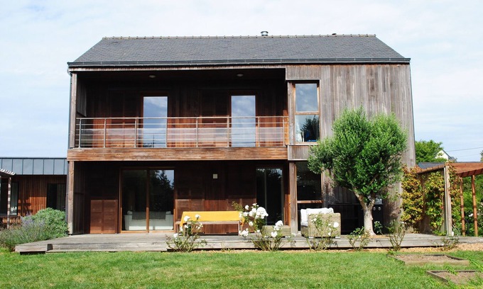 Plougastel-Daoulas Villa | Maison D'architecte en Bois, Jacuzzi, 200 m2, 4 Chambres, 3 Sdb, en Bord de mer