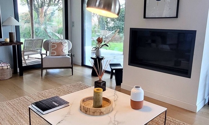 Camblanes-et-Meynac Apartment | Maison d’hôtes Villa Noumade - Matisse