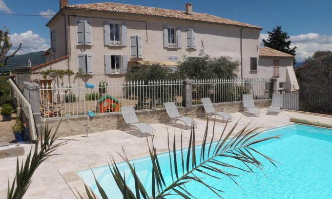 Montfort Bed & Breakfast | Maison d'hôtes Le Jas Vieux