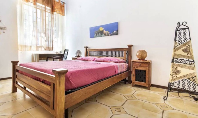 Montegrappa Apartment | Maison d'Orleans air-conditioned apartment