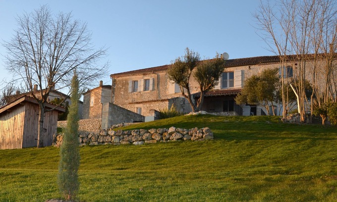 Saint-Mezard House | Maison de Campagne Familiale Dans le Nord du Gers