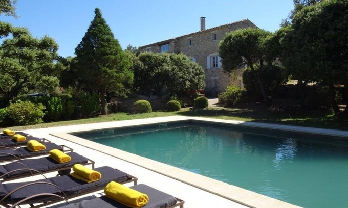 Bonnieux House | Maison de Caractère in the golden triangle of the Luberon, swimming pool and air conditioning.