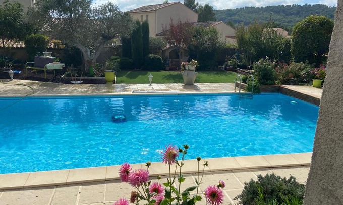 Figanieres Villa | Maison de charme avec piscine en provence