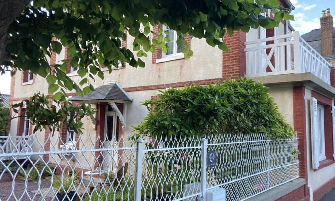 Villerville House | Maison de Charme Le Jardinet à 3mn Plage