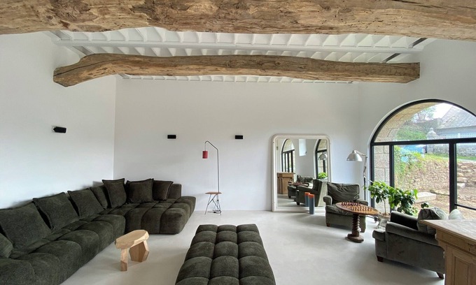 Champeaux House | Maison de famille, luxury cottage sleeping 14 in the Bay of Mont Saint Michel